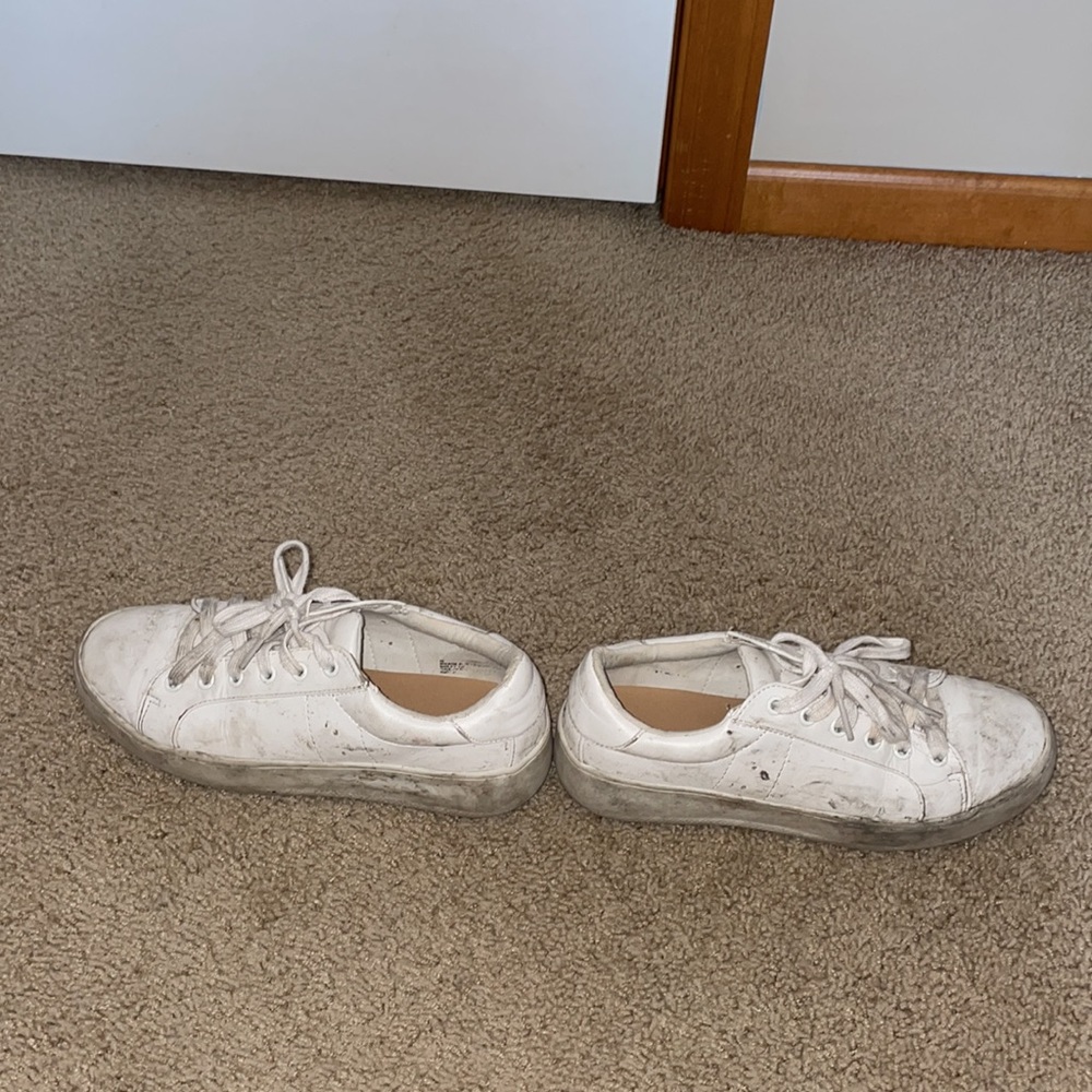 Mossimo sneakers - Picture 6 of 8